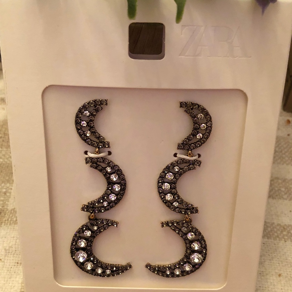 Zara Gold Tone Triple Crescent Moon Drop Earrings Black/Clear Glass Crystal NWT